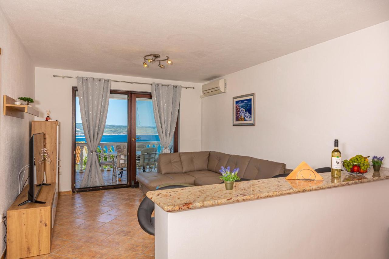 Apartments Lacic 2 Crikvenica Exterior foto