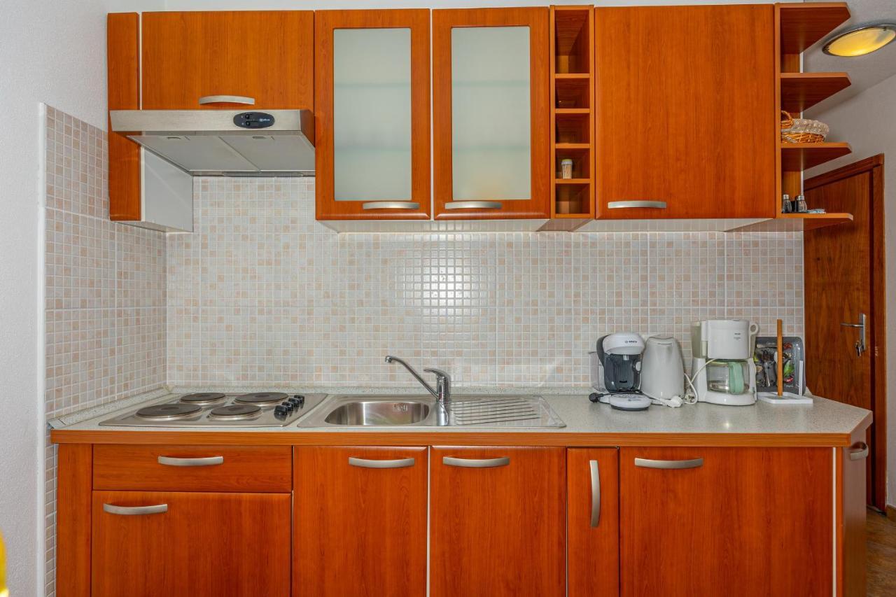 Apartments Lacic 2 Crikvenica Exterior foto